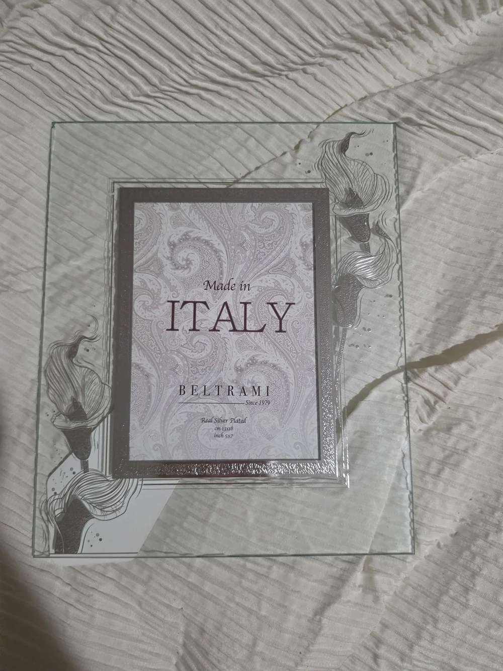 Made In Italy Etched Flower Frame- Minor Damage In The Lefthand Corner